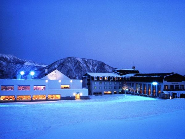 ●夜発バス 白馬乗鞍 12・1月出発セール 白馬アルプスホテル(スタンダード和洋室)(1泊4日)1